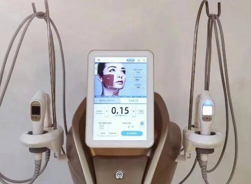 三、大腿抽脂一个月了还是特别硬，多久能消？影响消退的因素有哪些