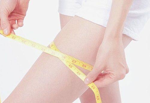 三、翘睫双眼皮是怎么做的?不同技术操作有差异