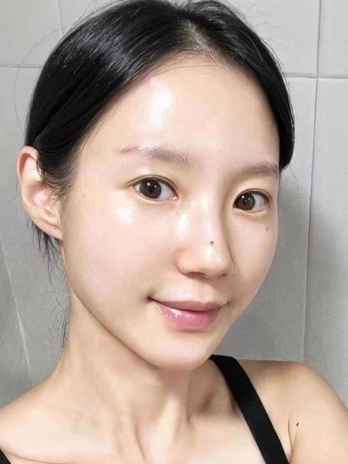 鞍山柏淑桦医疗美容诊所预约挂号方式：