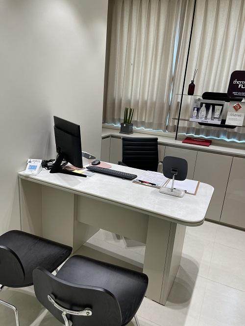 二、先自测：快速分辨自己的眼袋类型