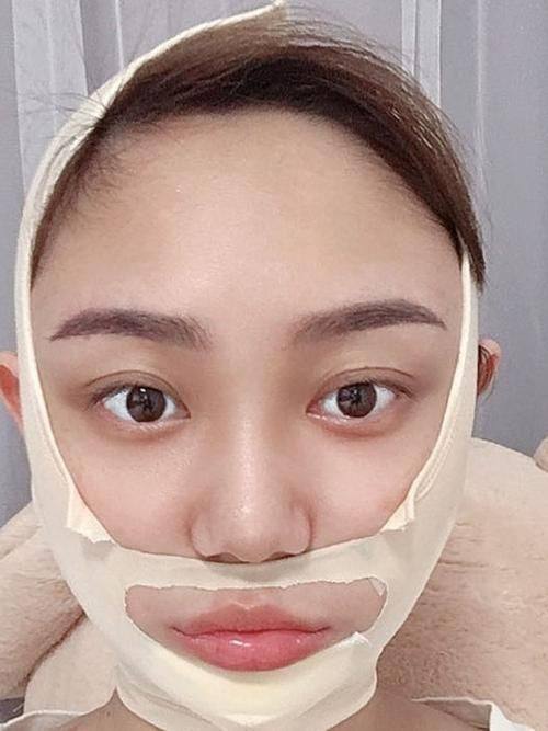 泰国Bangkok曼谷整形外科诊所地址电话及营业时间: